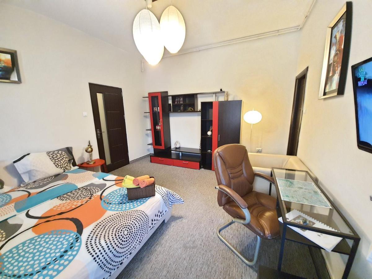 Global Downtown Apartments - Universitate - Calea Victoriei Bucureşti Ngoại thất bức ảnh